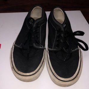 All black Vans